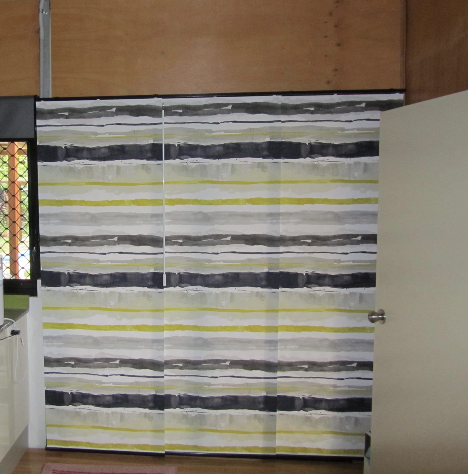 TRANSFORM YOUR HOME WITH STRIKING BLINDS